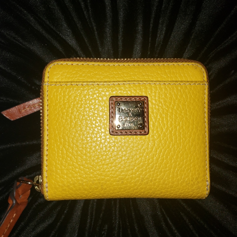 Dooney & Bourke wallet